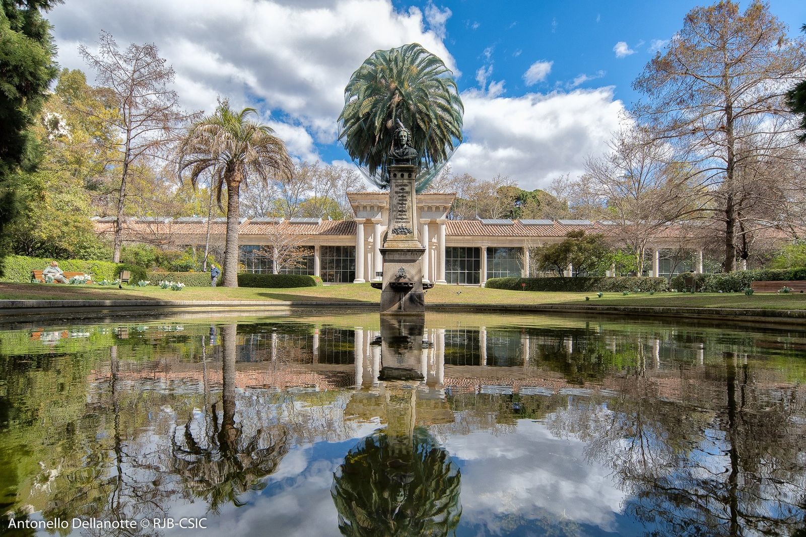 Plaza de Linneo del Real Jardín Botánico