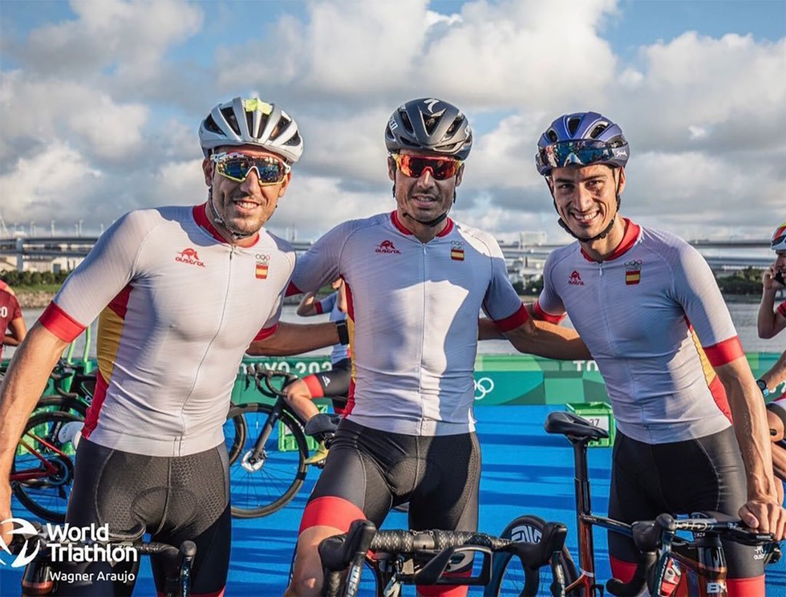 Mario Mola, Fernando Alarza y Javier Gómez Noya
