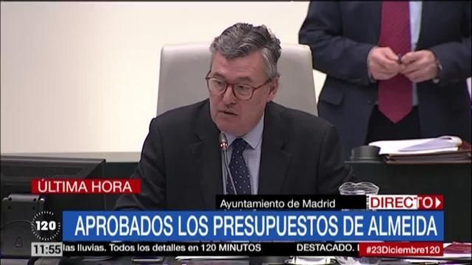 Madrid saca adelante los presupuestos sin Vox y la ausencia de un edil de Más Madrid