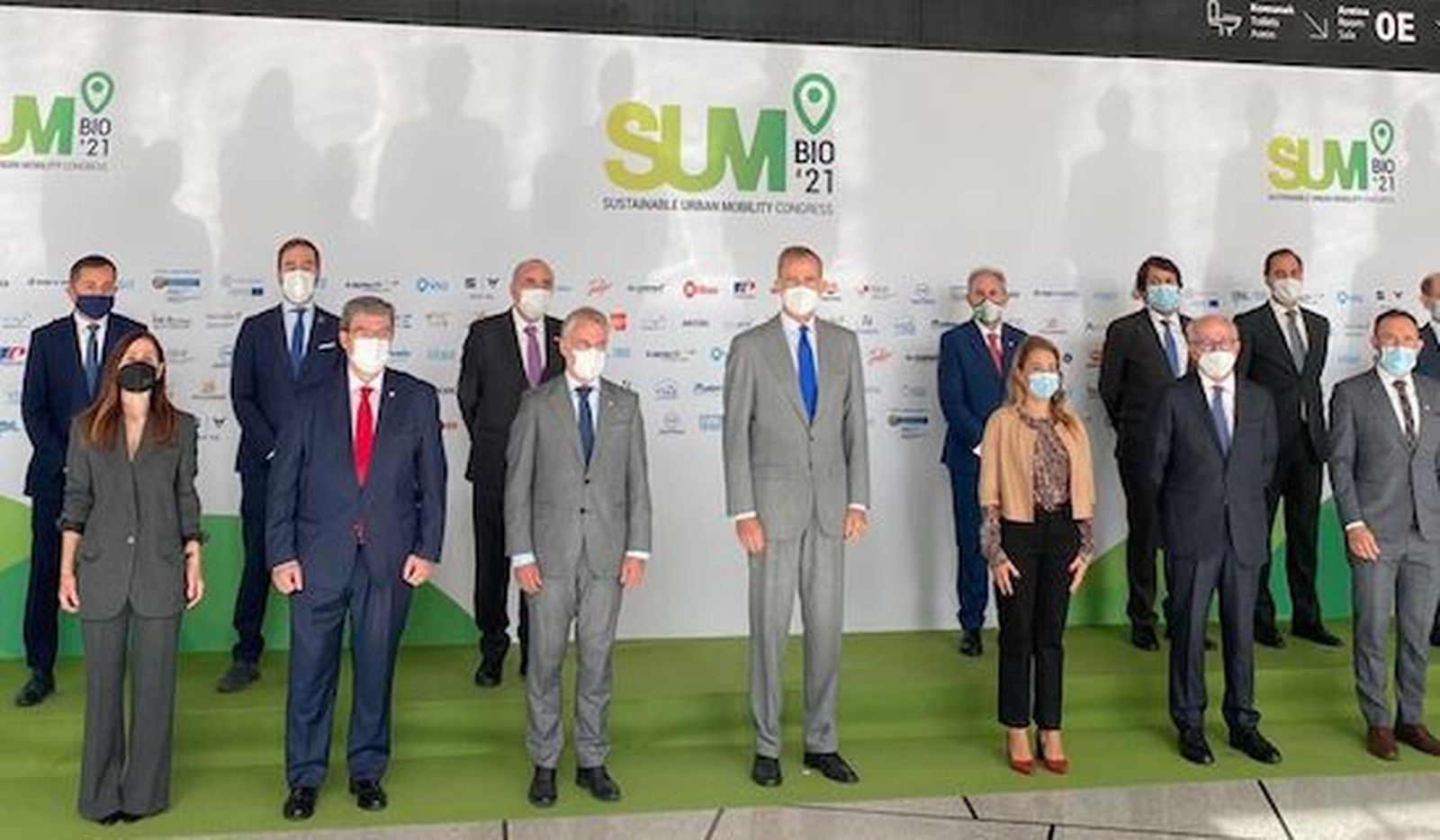 El Rey anima a las empresas a implicarse en la nueva movilidad en la inauguración del SUM Bilbao