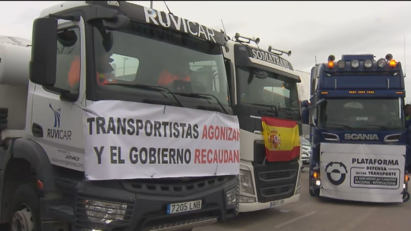 Trabajar sin apenas beneficio: los motivos del paro de los transportistas