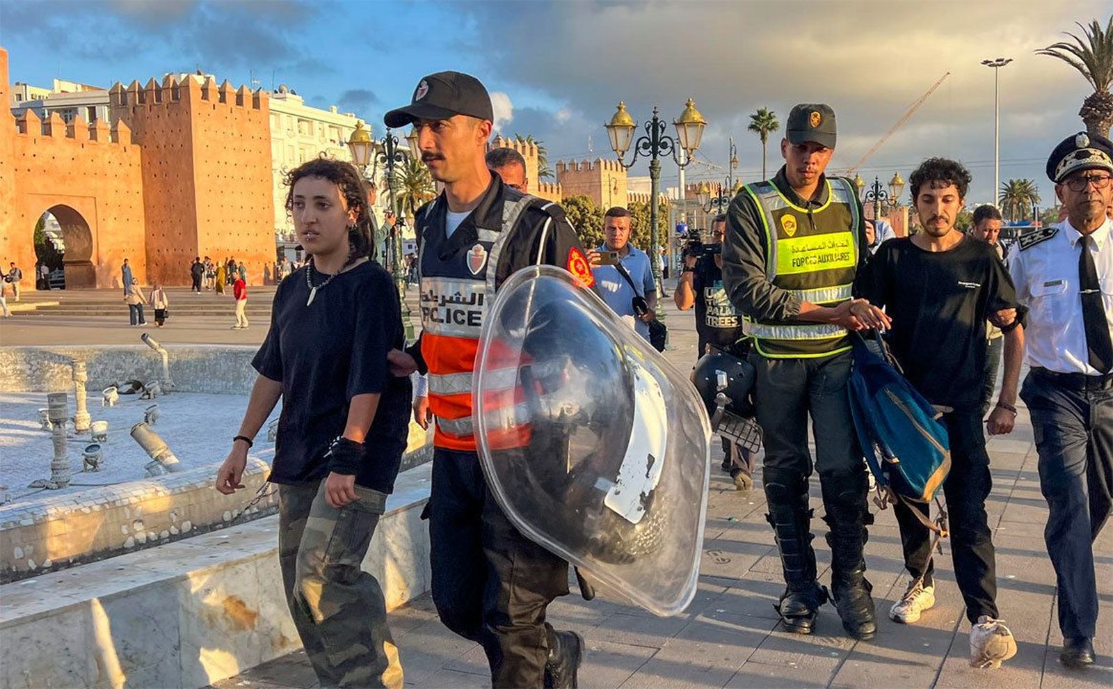 La generación Z marroquí salta a las calles con protestas violentas