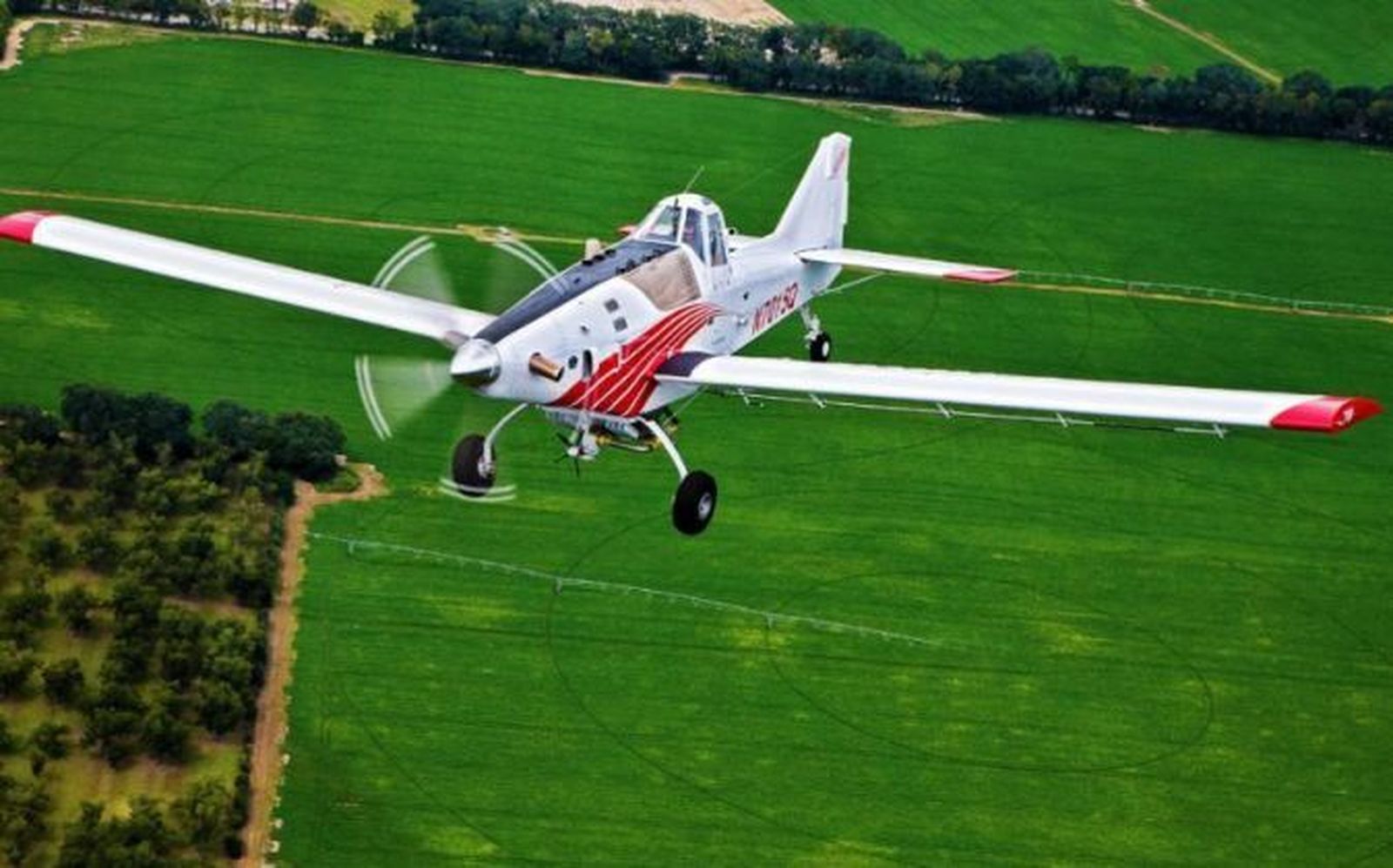 Avión similar al desaparecido