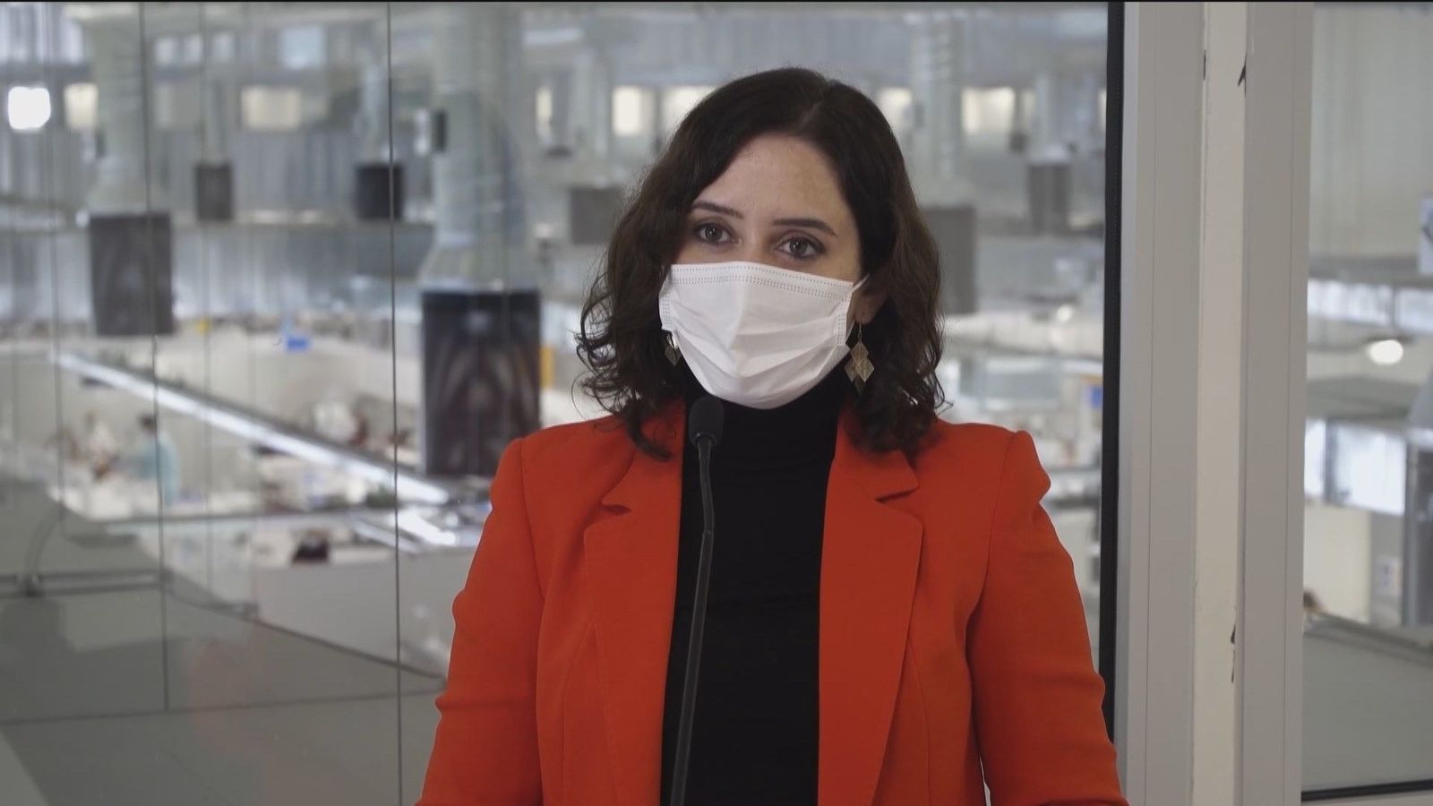 Ayuso censura las campañas "de desprestigio politizadas" contra el Zendal