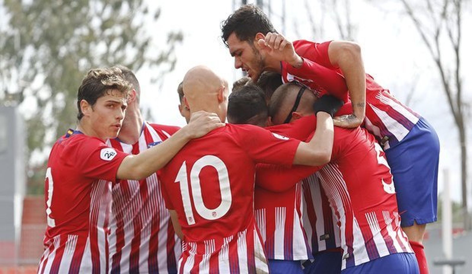 Fuenlabrada y Atlético B mandan en Segunda B