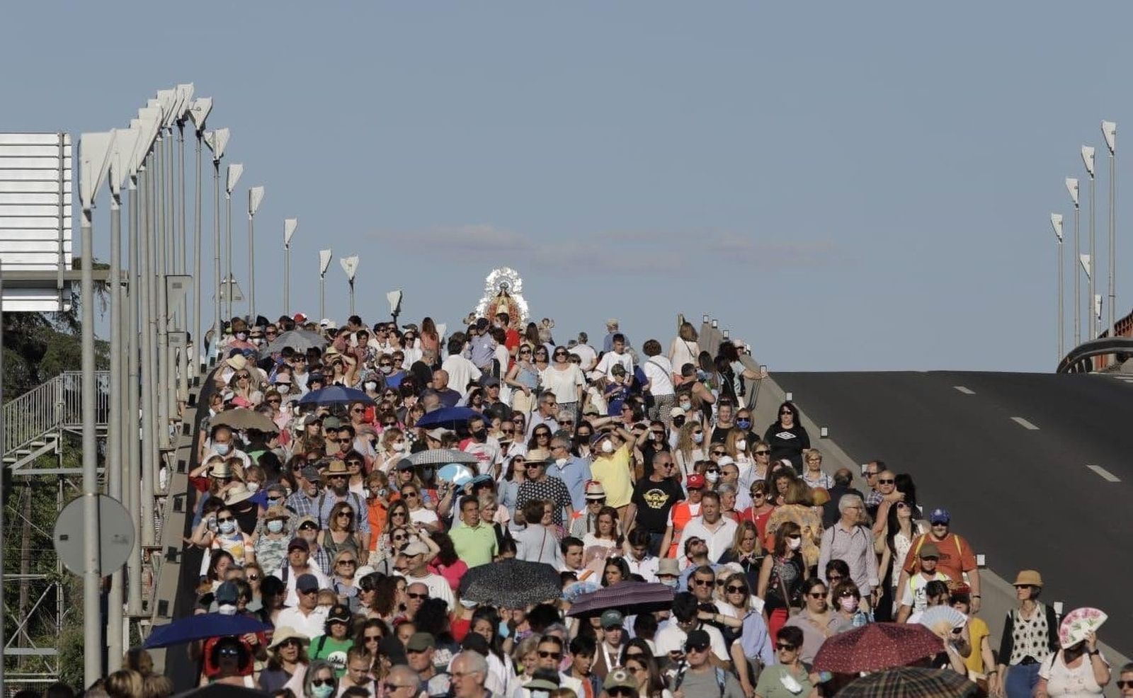 Imagen de la bajada de la Virgen de los Ángeles de Getafe