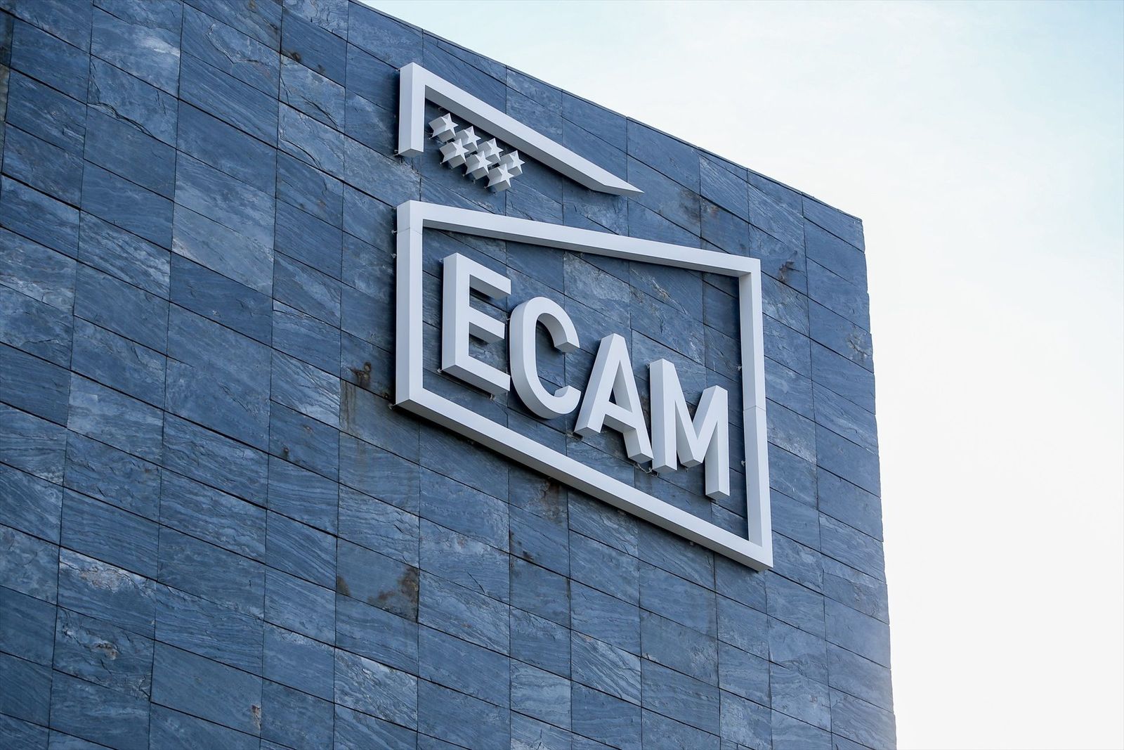 La ECAM cumple 30 años