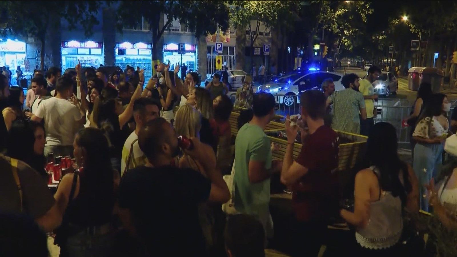 Madrid pide ayuda a las policías locales para controlar las cuarentenas de los jóvenes de Covid