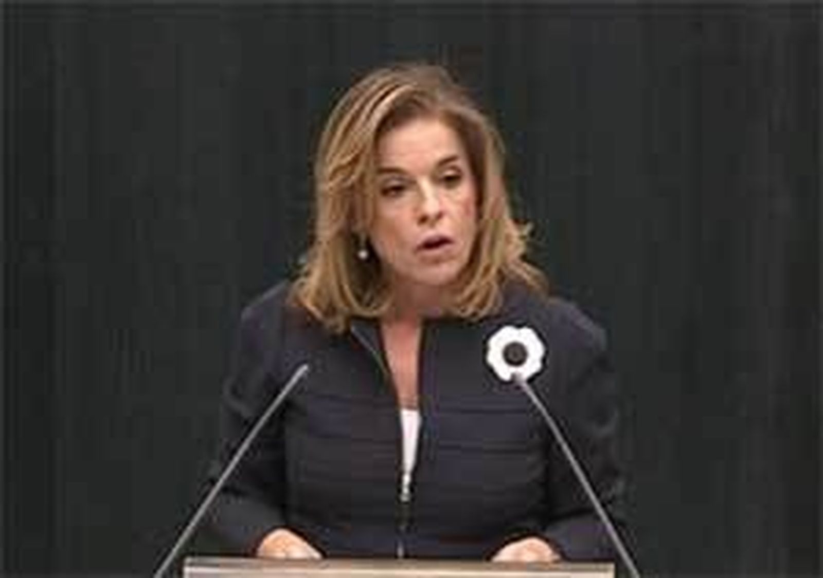 El reto de Ana Botella: gobernar con las manos atadas a la deuda