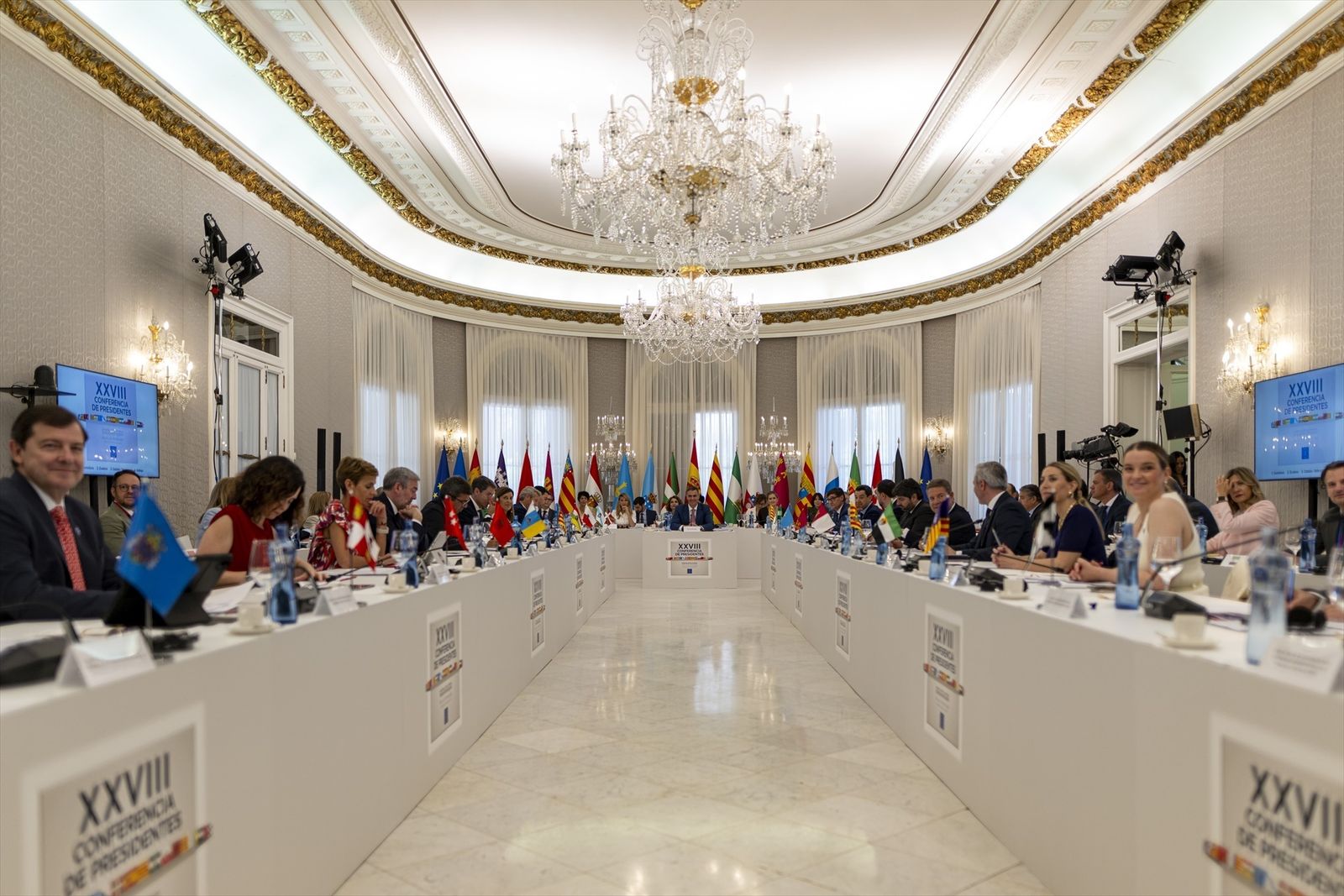 El presidente del Gobierno, Pedro Sánchez, preside la XXVIII Conferencia de Presidentes, en Palau de Pedralbes de Barcelona