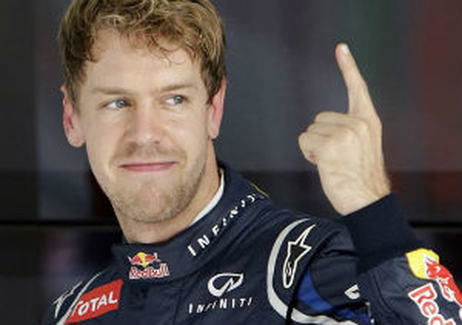 Vettel renueva tres años con Ferrari