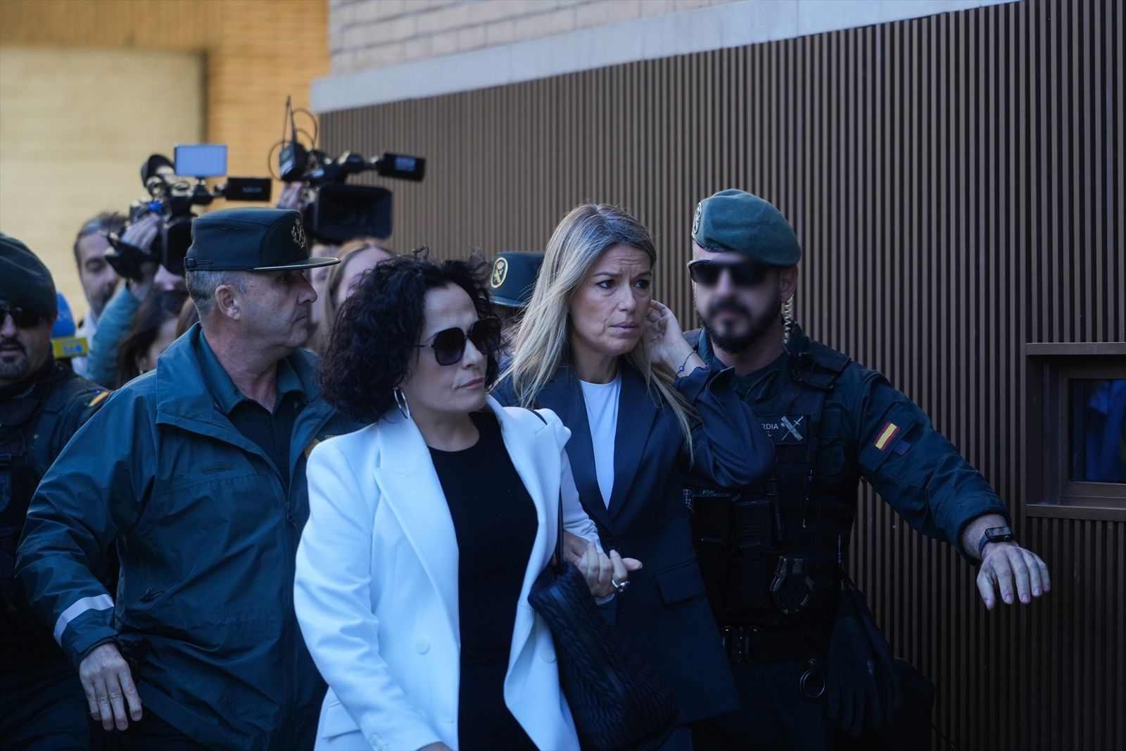 La periodista Maribel Vilaplana a su llegada a los Juzgados de Catarroja,