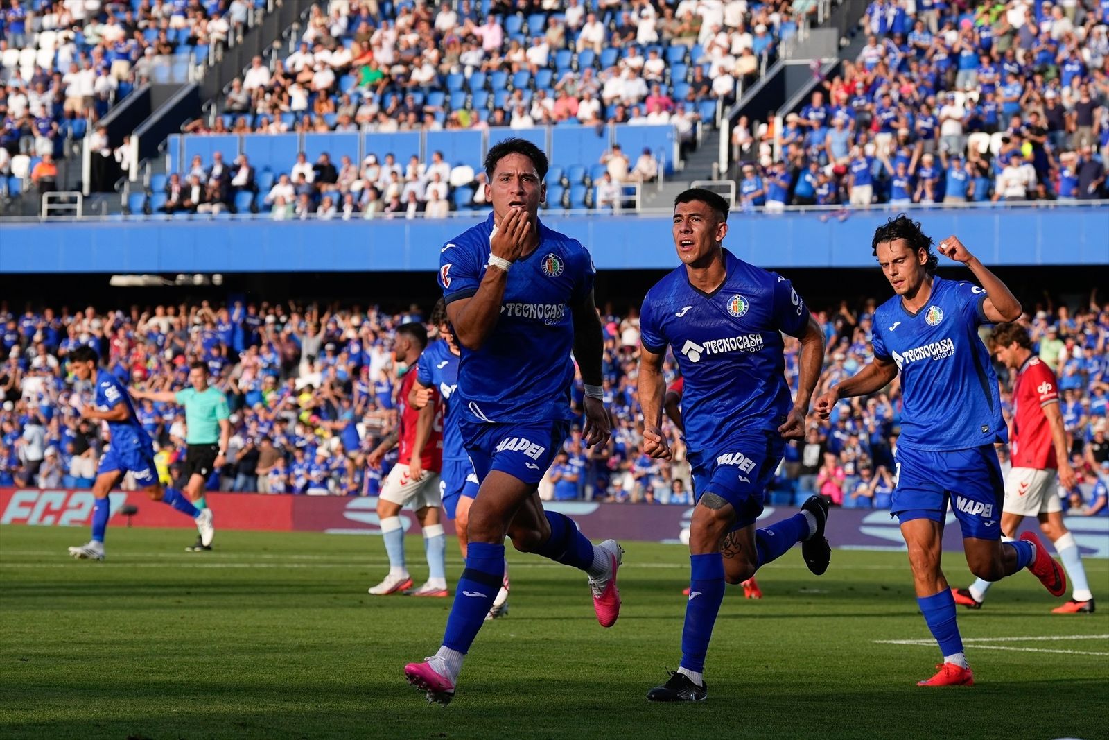 1-1. El Getafe frena al Celta en el Coliseum a pesar de jugar con uno menos