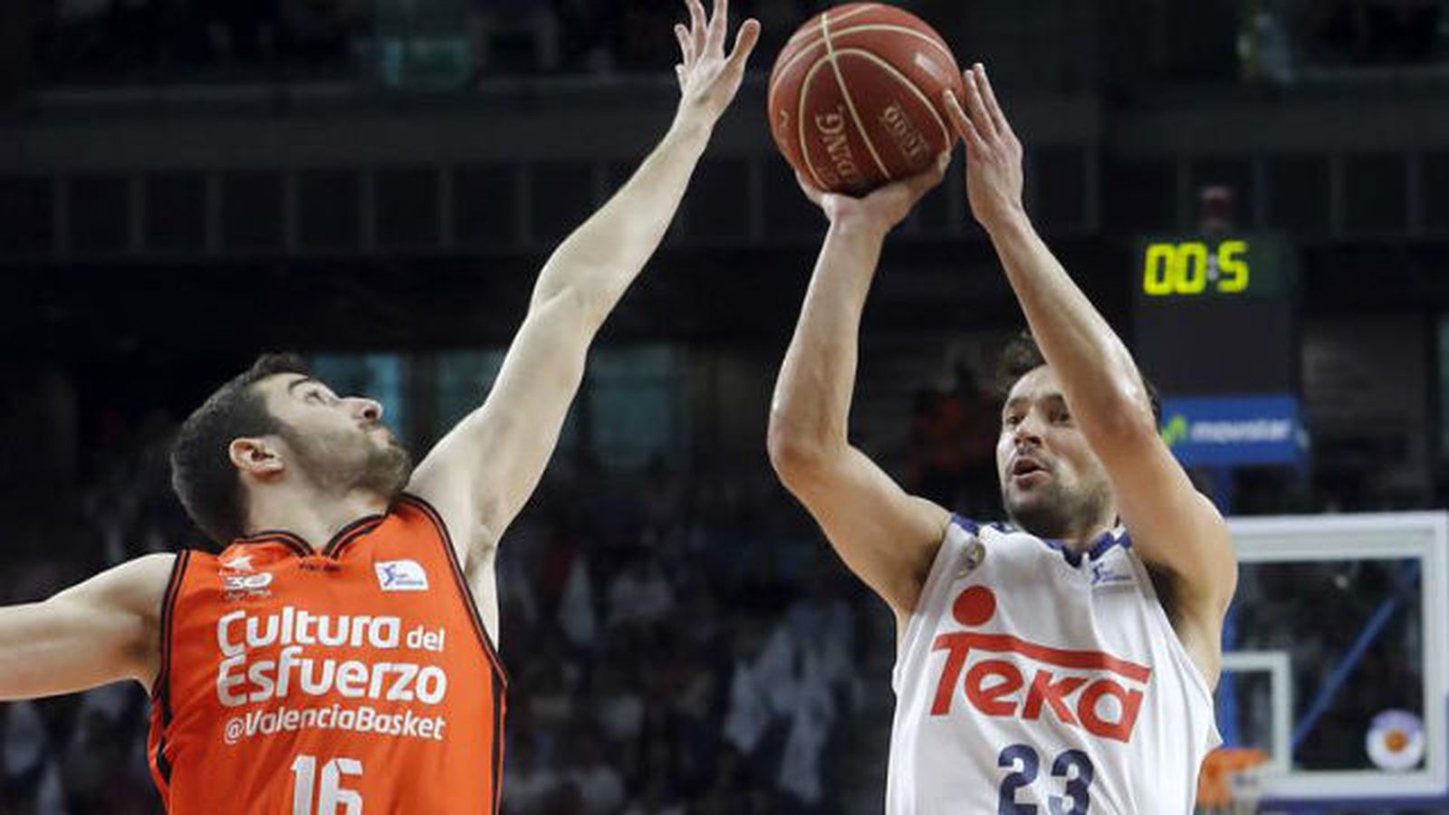 Llull ante Valencia Basket