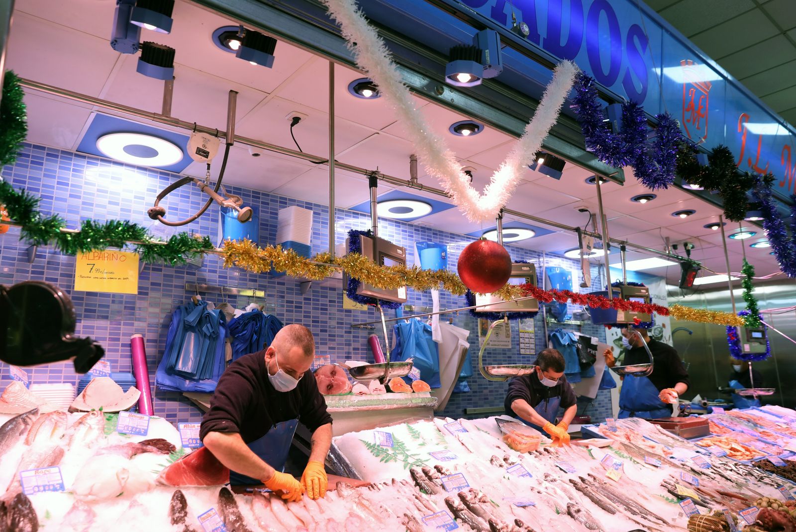 Pescadería en el mercado de San Isidro de Madrid
