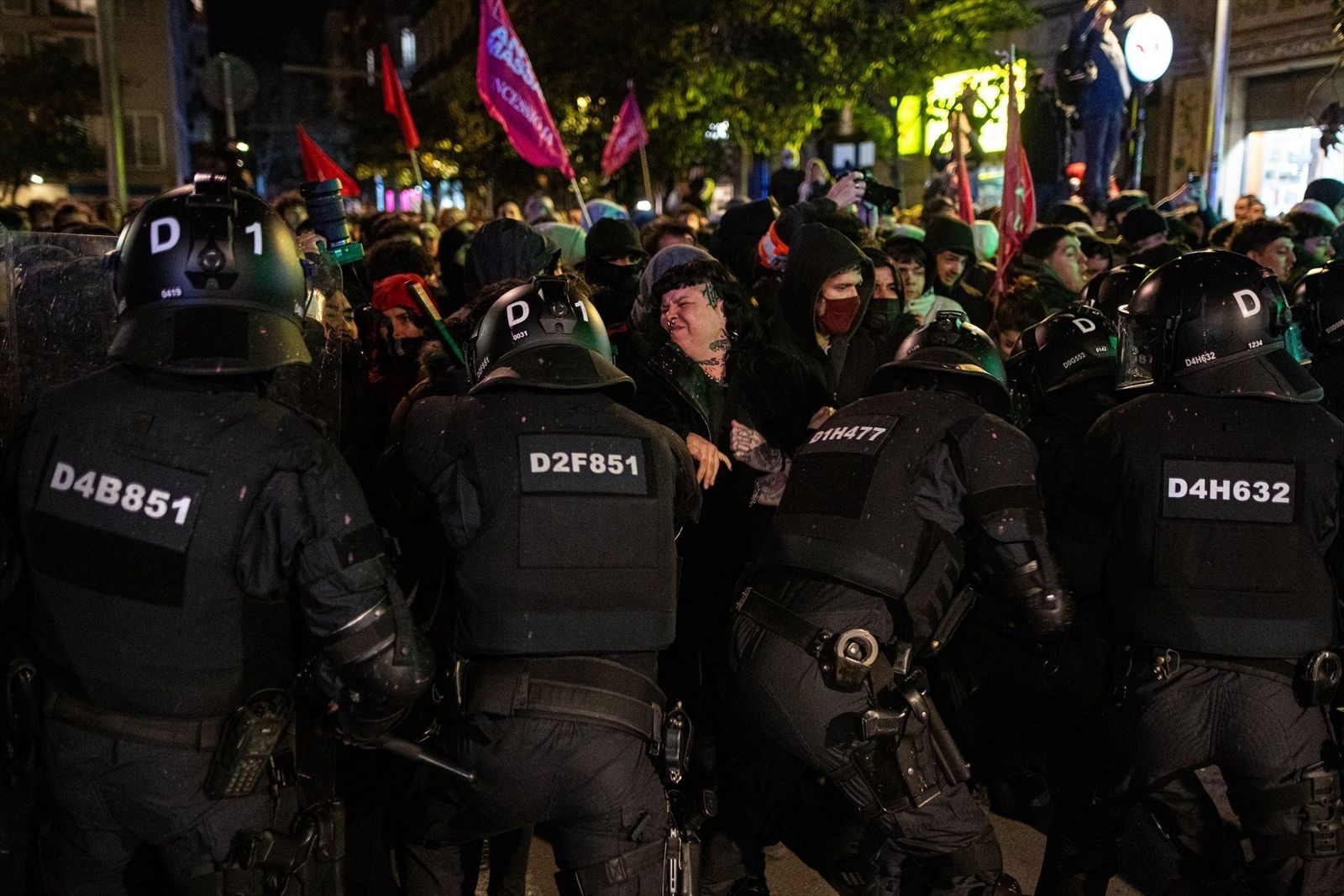 Varios detenidos en la manifestación por el desalojo de la Antiga Escola Massana de Barcelona