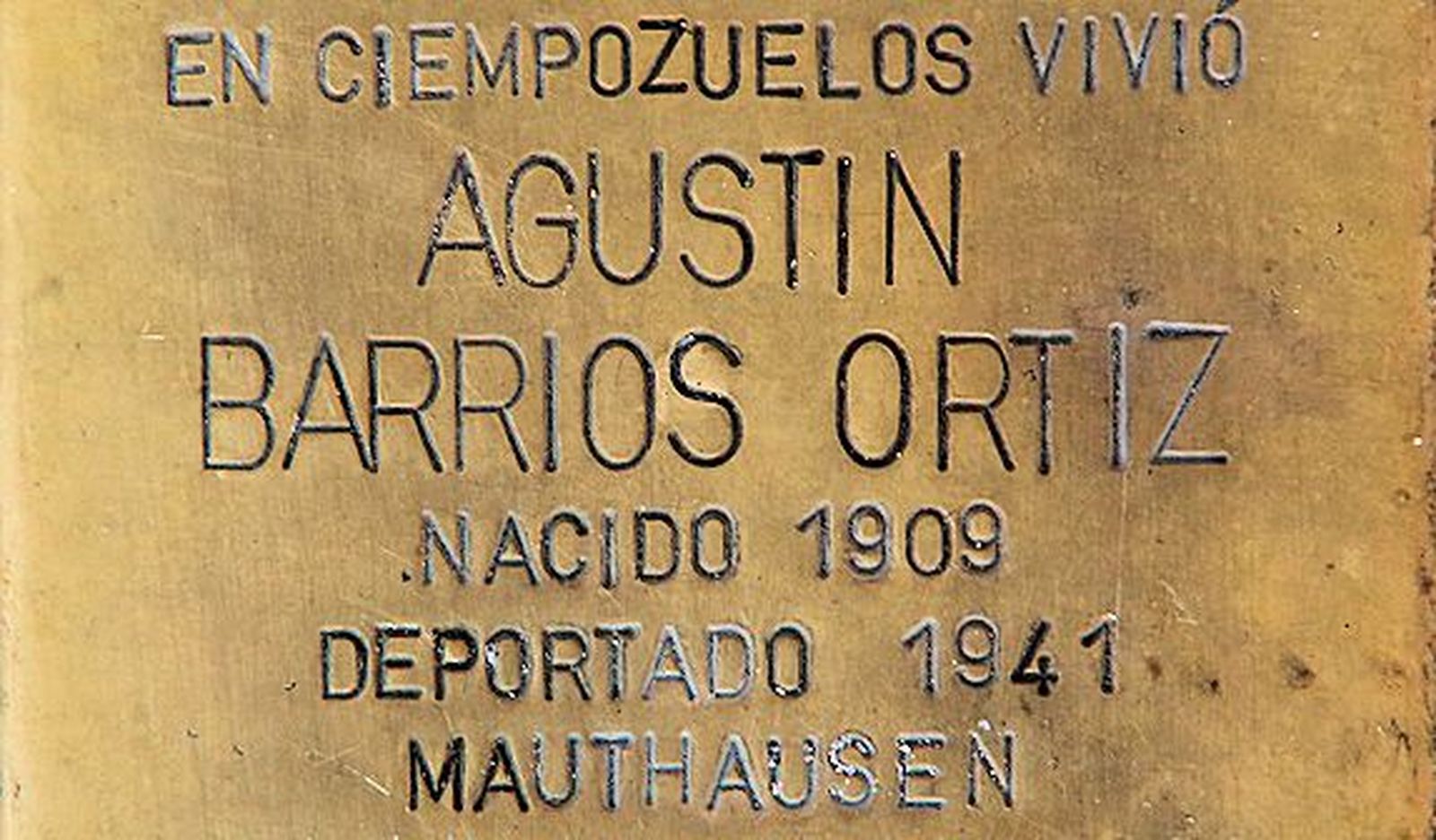 Placa en recuerdo del vecino de Ciempozuelos asesinado en Mauthausen
