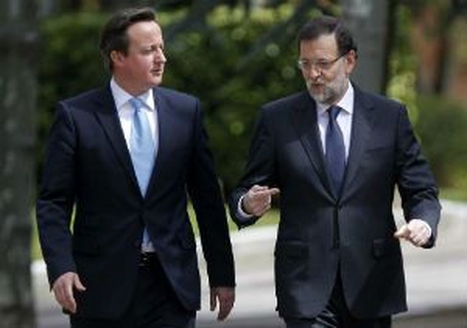 Rajoy a Cameron: "Las últimas acciones unilaterales de Gibraltar son inaceptables"