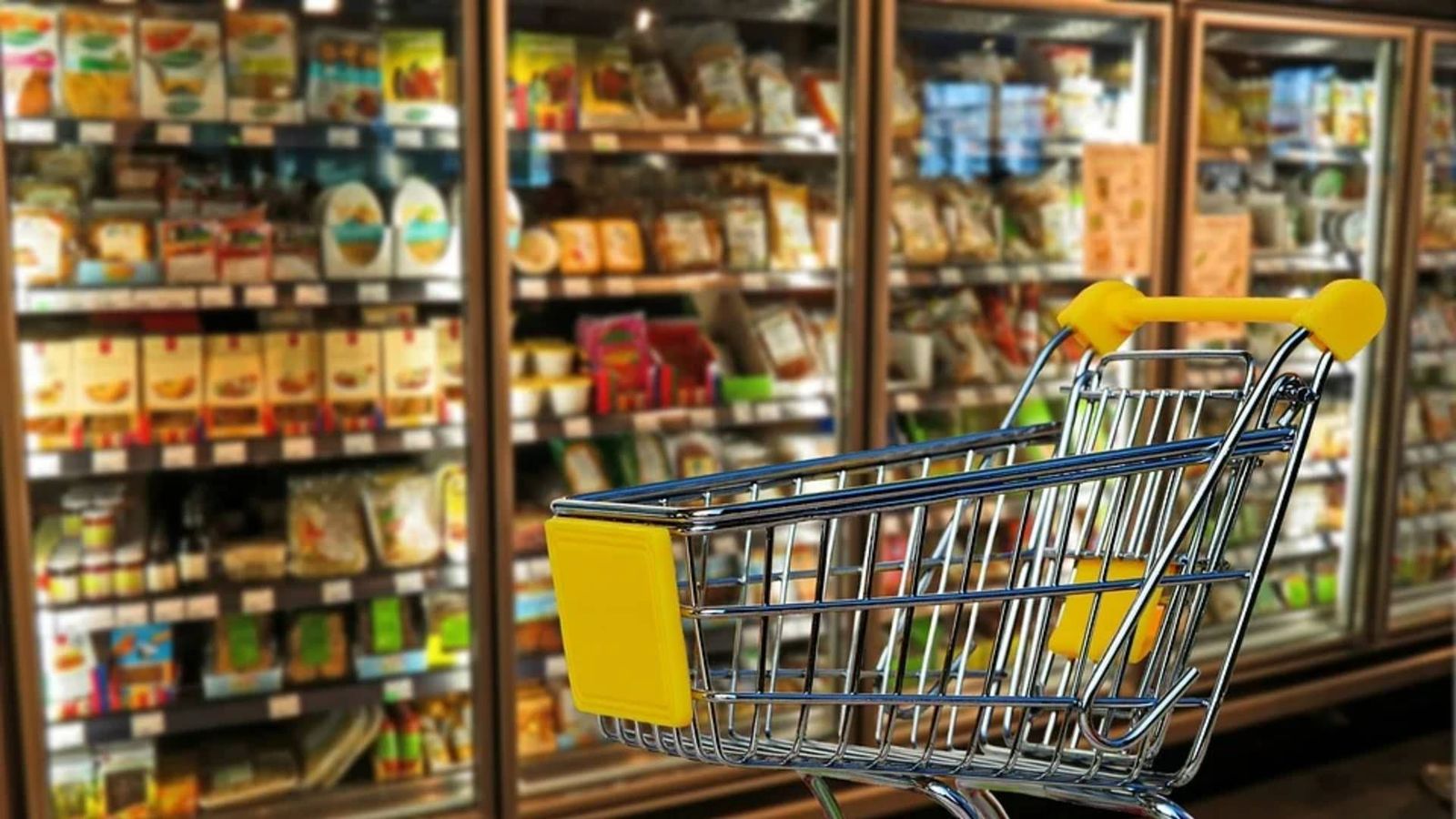 Ligar mientras se hace la compra: la iniciativa de un supermercado alemán para sociabilizar en tiempos de pandemia