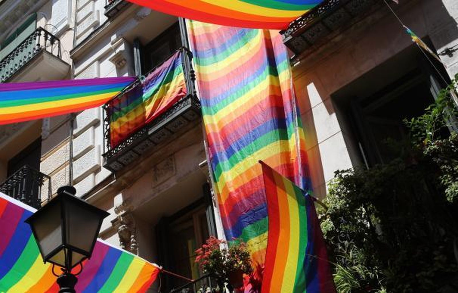 Lo que no puedes perderte desde casa del Orgullo online 2020