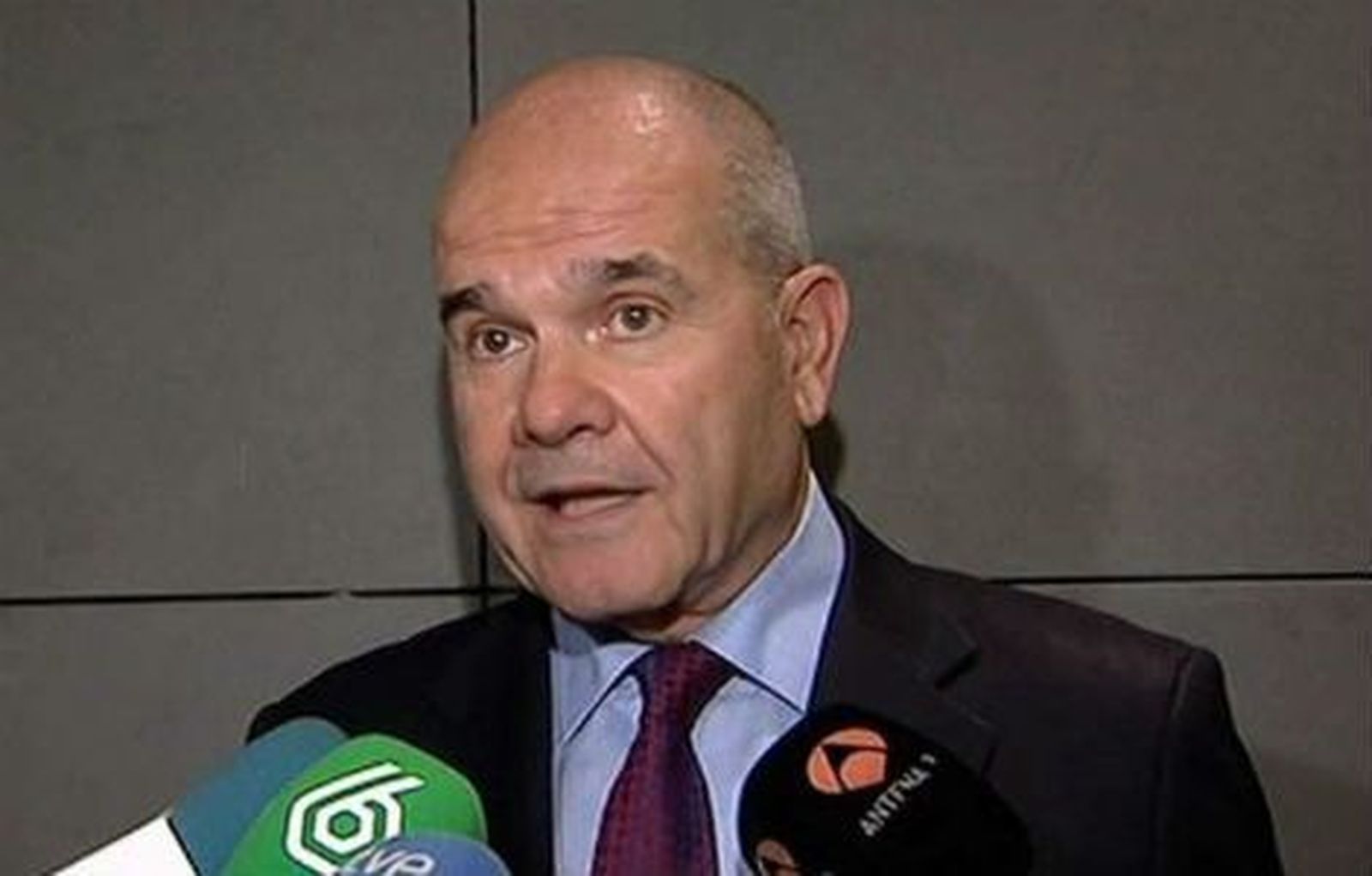 El Supremo envía a las Cortes los "autos de preimputación" de Alaya a Chaves y Griñán