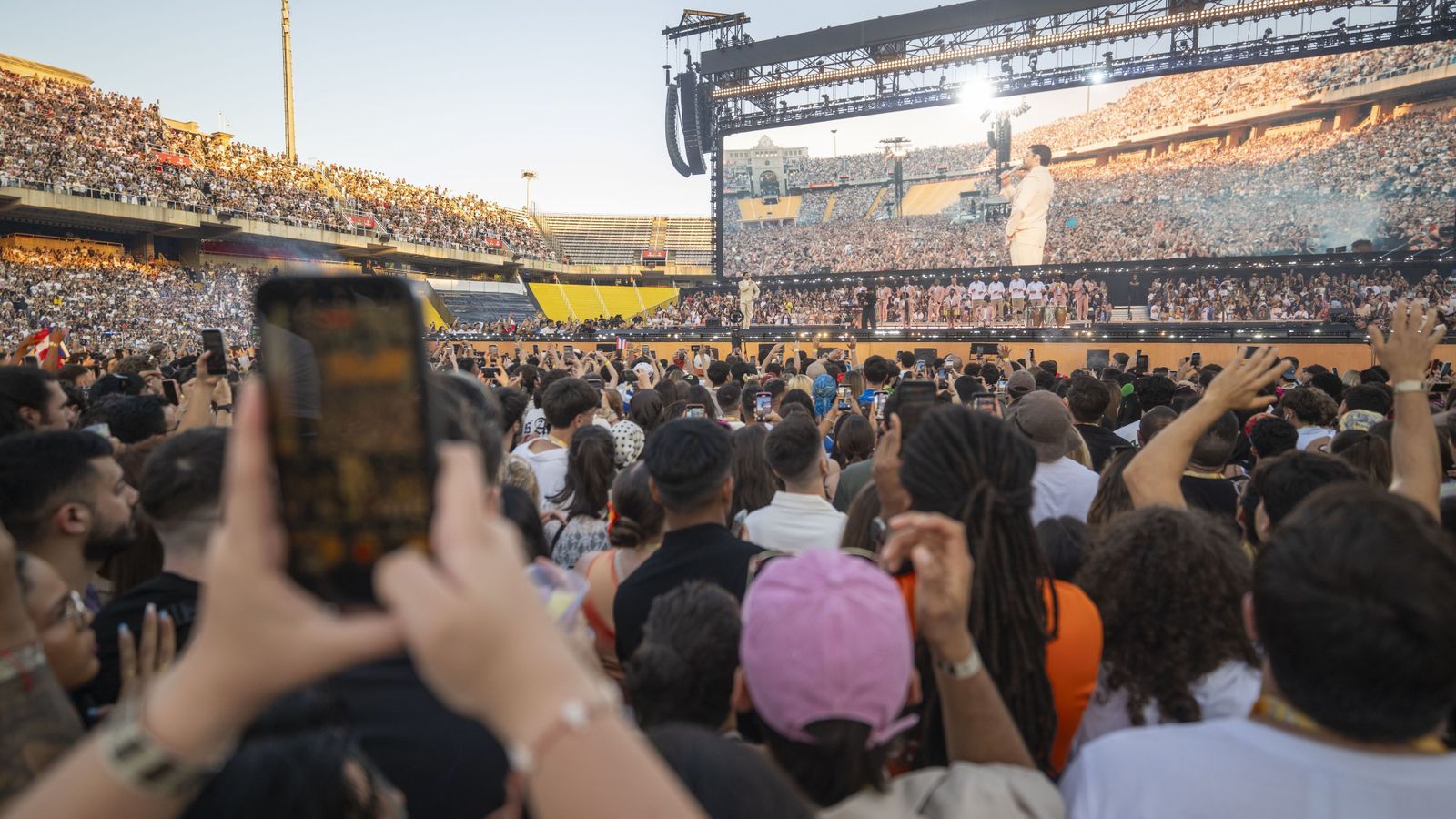Bad Bunny en el Metropolitano, el operativo que permite evacuar a 62.000 personas en 7 minutos