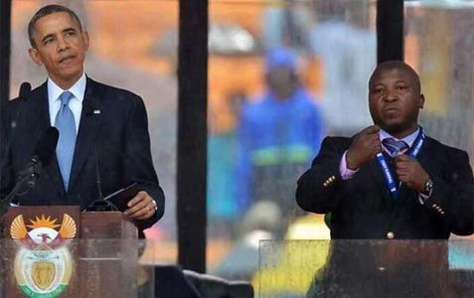 El intérprete del funeral de Mandela dice que sufrió un episodio esquizofrénico