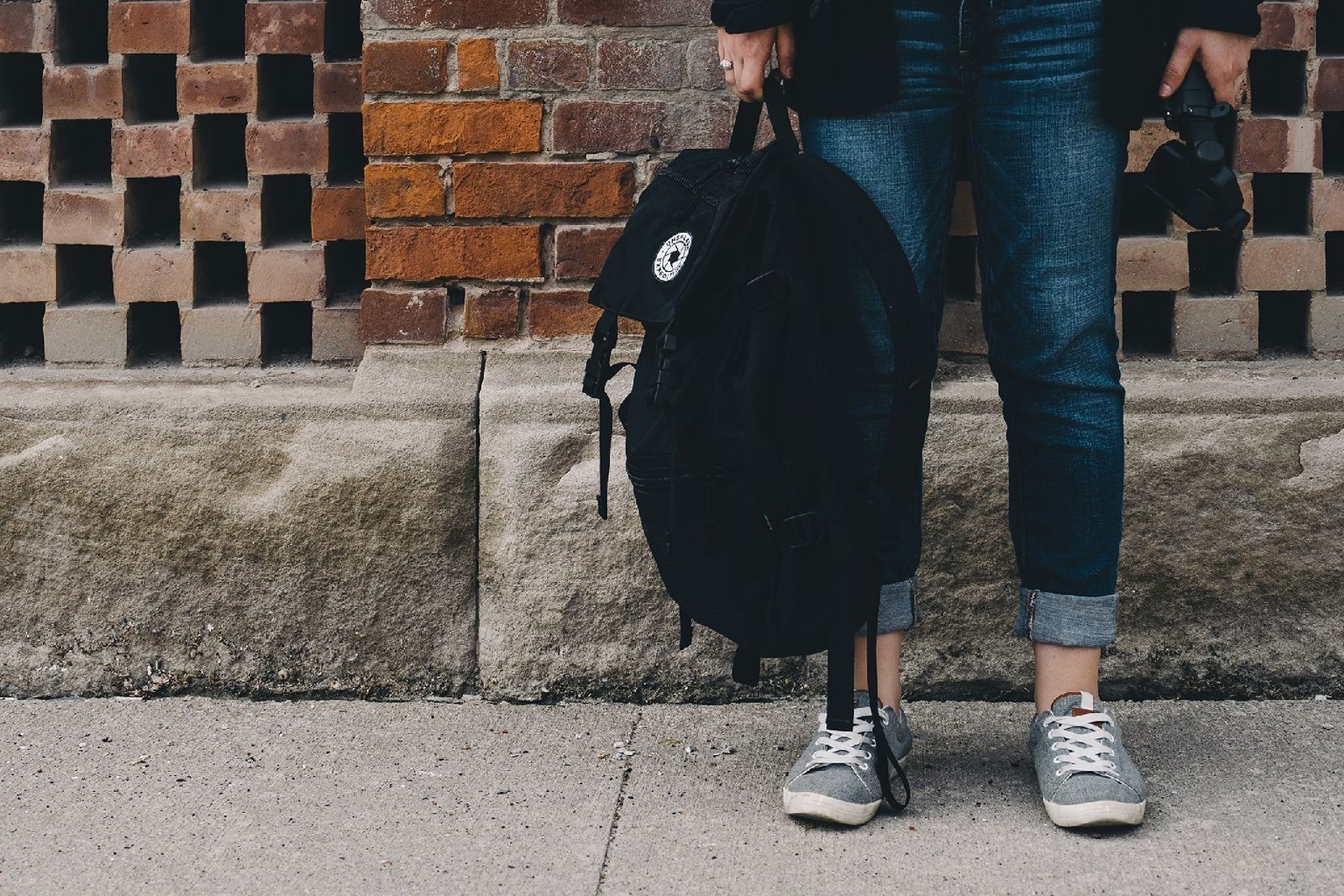 Escolar con una mochila