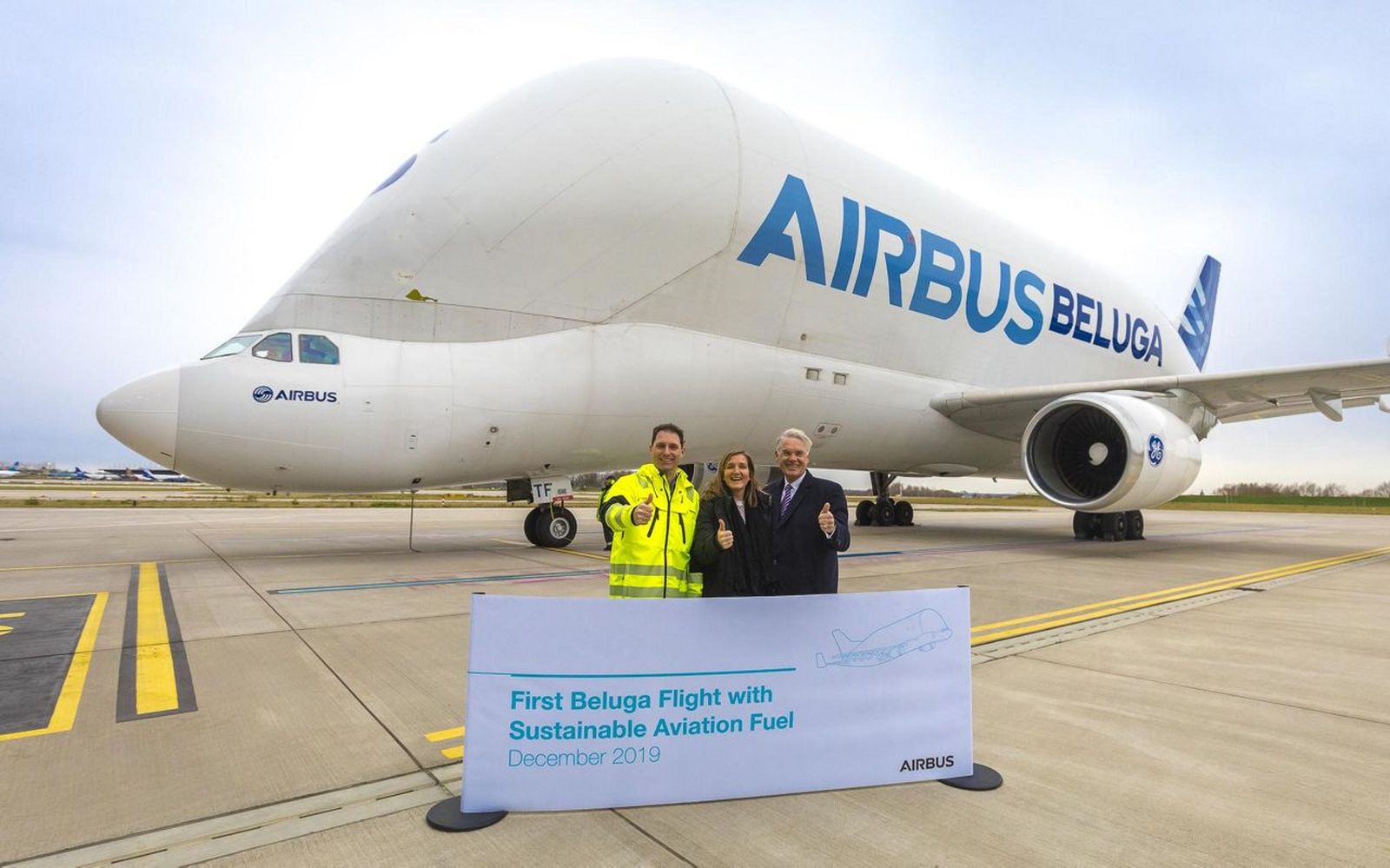 Primer vuelo de un Airbus Beluga alimentado con combustible sostenible
