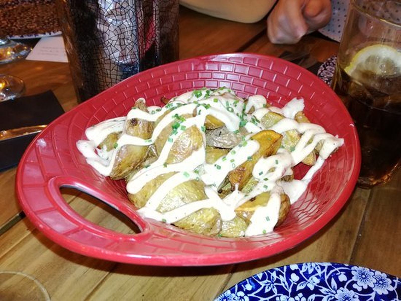 Patatas bravas del restaurante Rosi la Loca, en Madrid