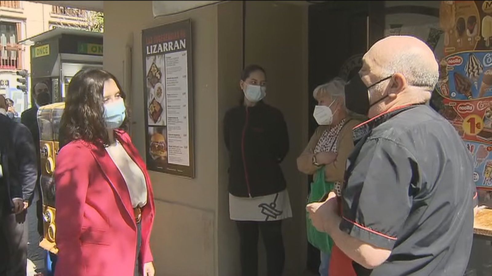 Ayuso visita a los hosteleros de Aranjuez