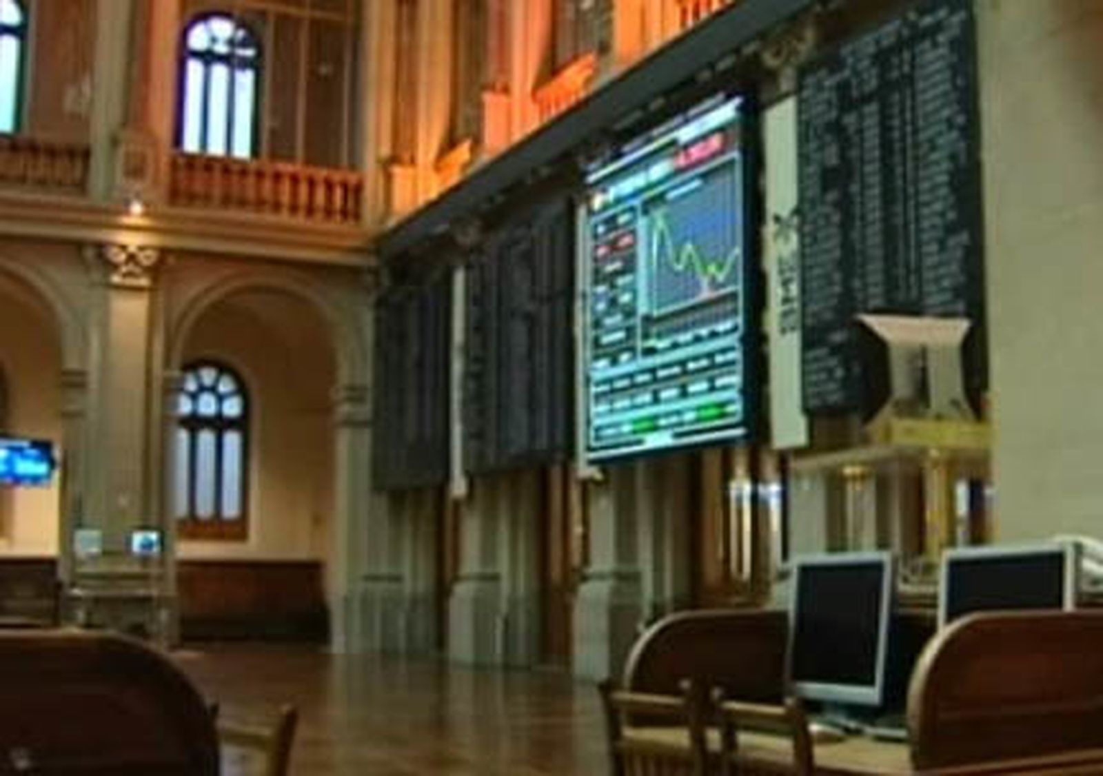 La bolsa española sube el 0,31% con la prima de riesgo en 544 puntos