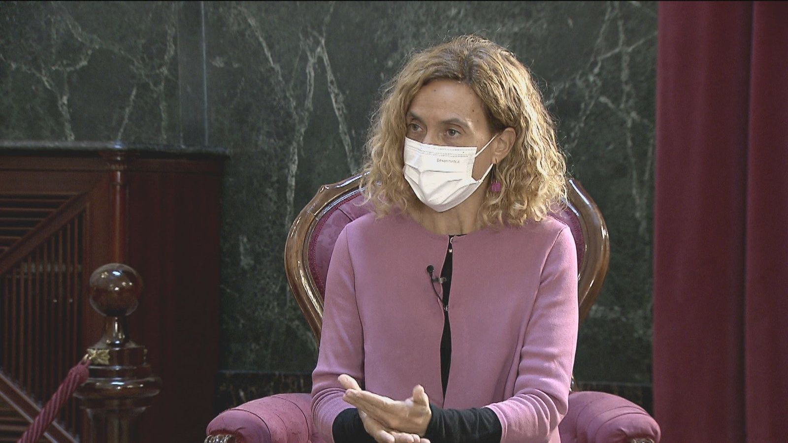 La presidenta del Congreso considera que en el 23-F "se ganó la democracia en España"