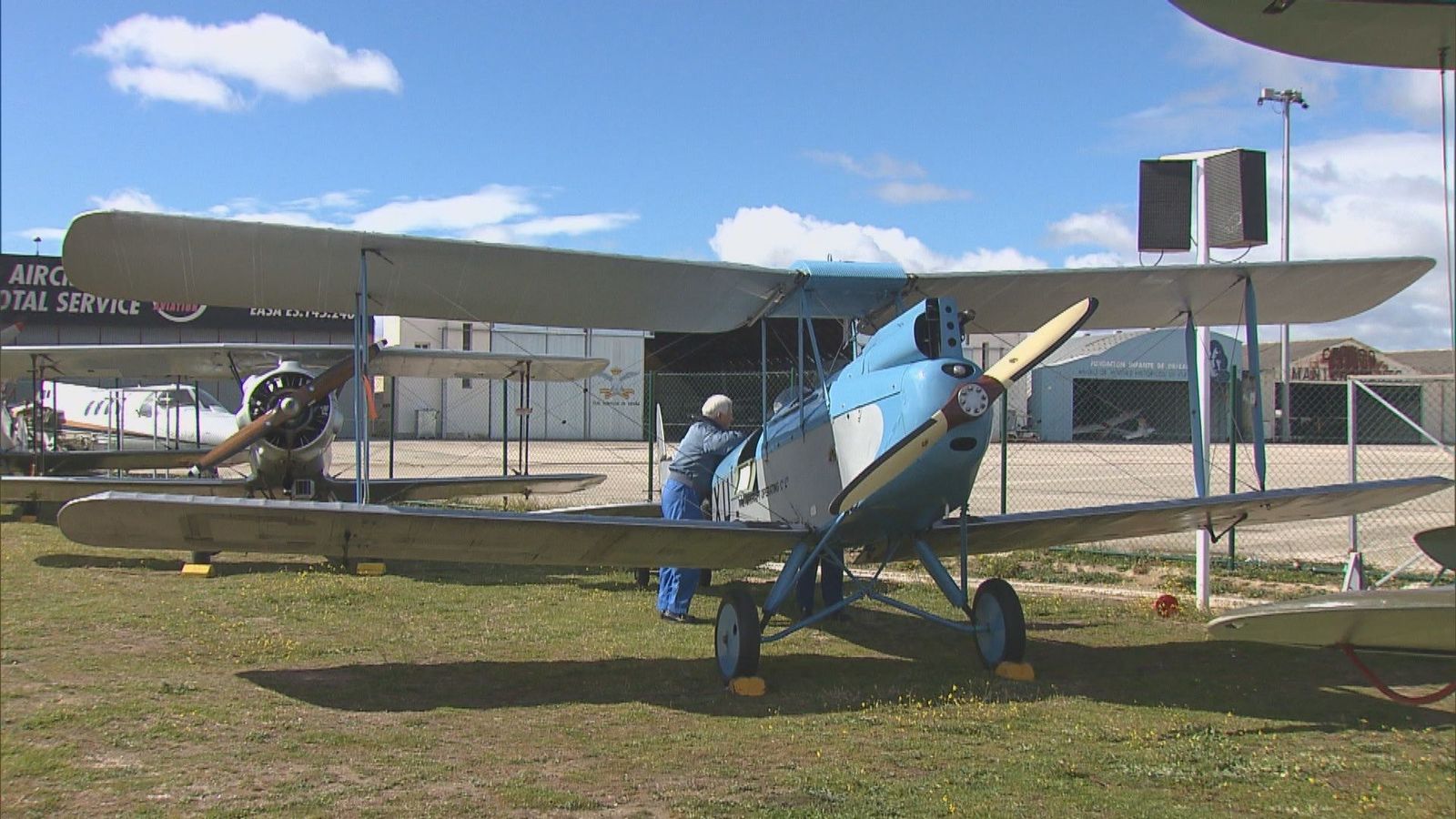Cuatro Vientos acoge una exhibición de los mejores aviones históricos