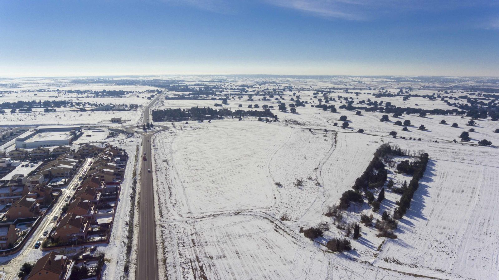 Vista aérea de la nevada en Villanueva de la Cañada