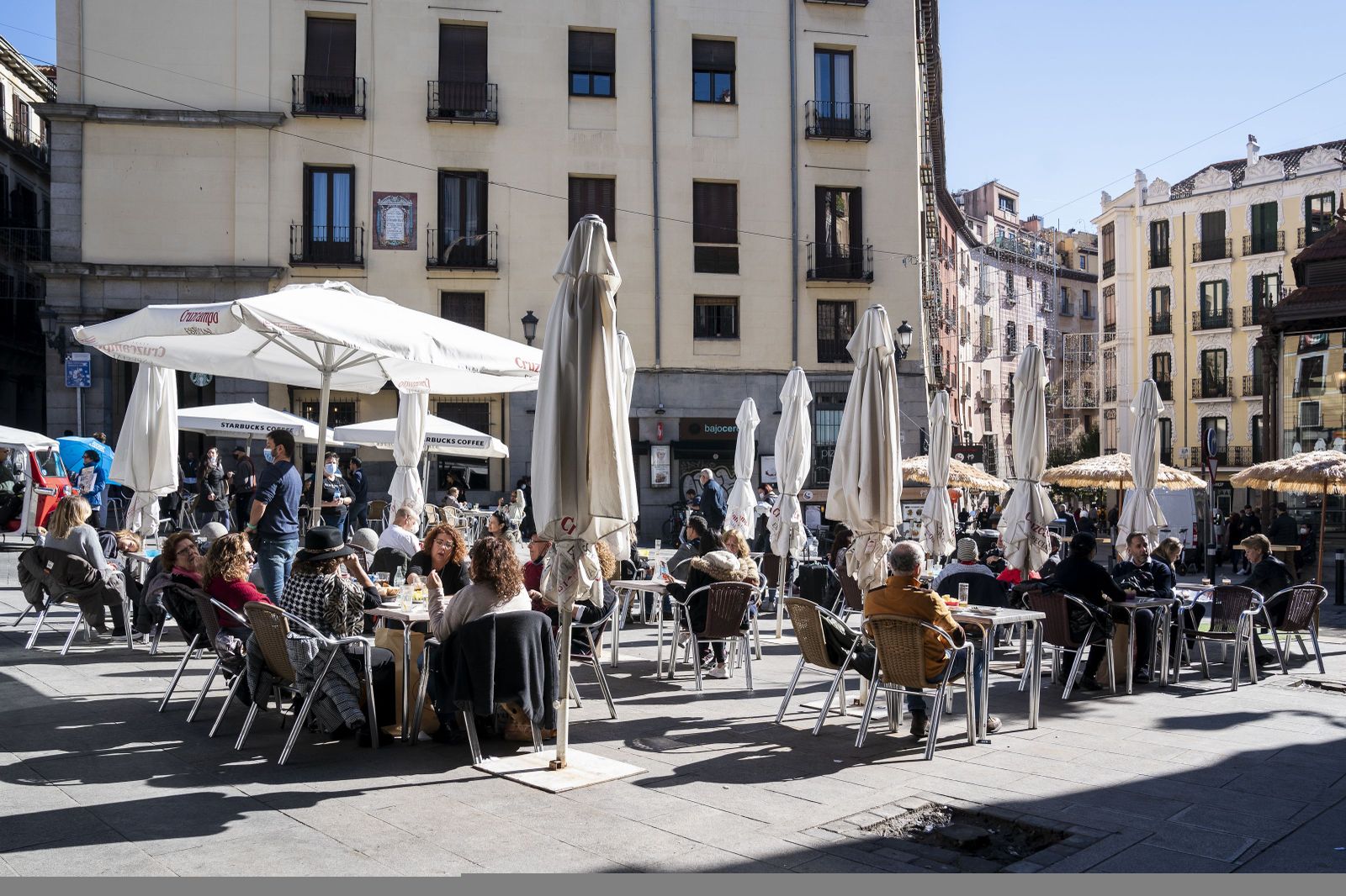 El Ayuntamiento de Madrid busca consenso para sacar adelante la ordenanza de terrazas