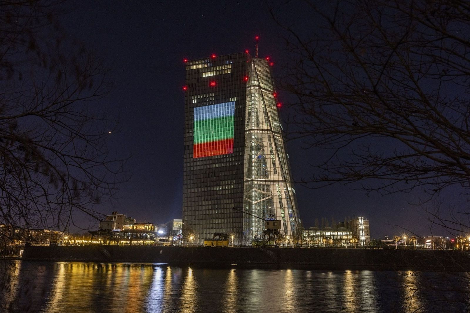 Bulgaria entra en la zona euro y se convierte en el vigésimo primer miembro