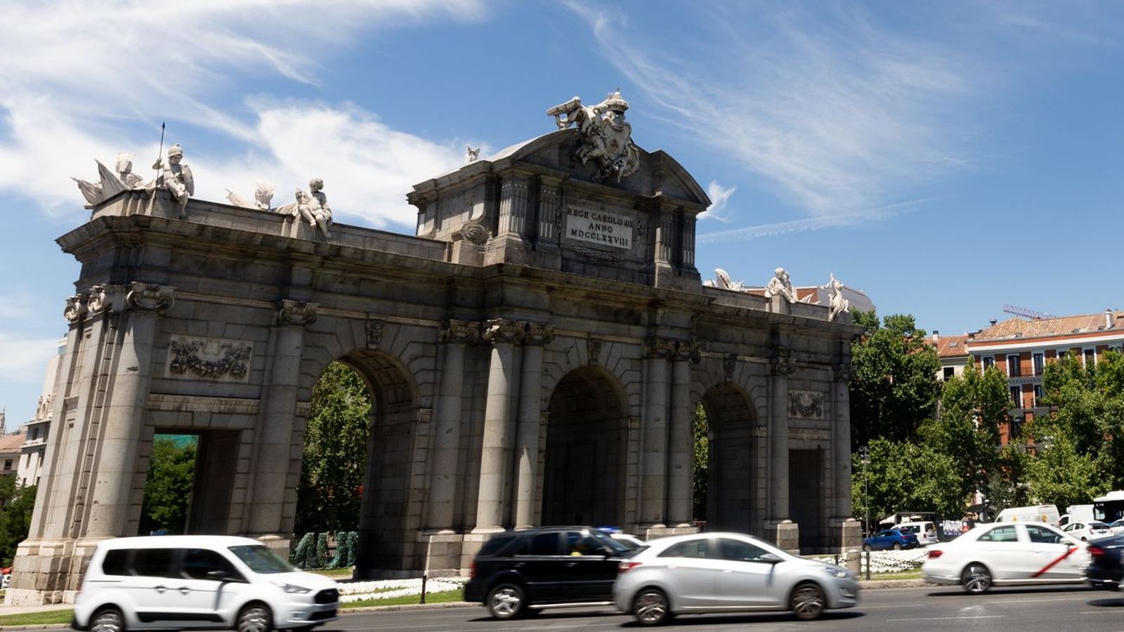 Agotadas en 9 minutos las 5.200 entradas para visitar la Puerta de Alcalá durante su restauración