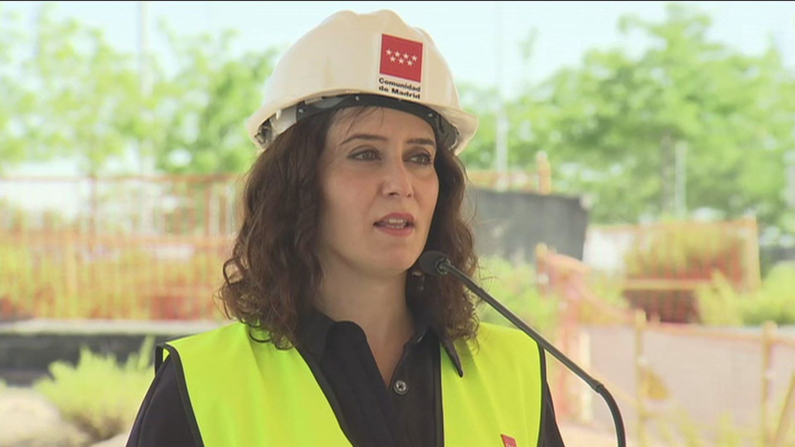 Ayuso ve “deseable” un pacto como el del Ayuntamiento, pero “imposible” por la actitud del PSOE