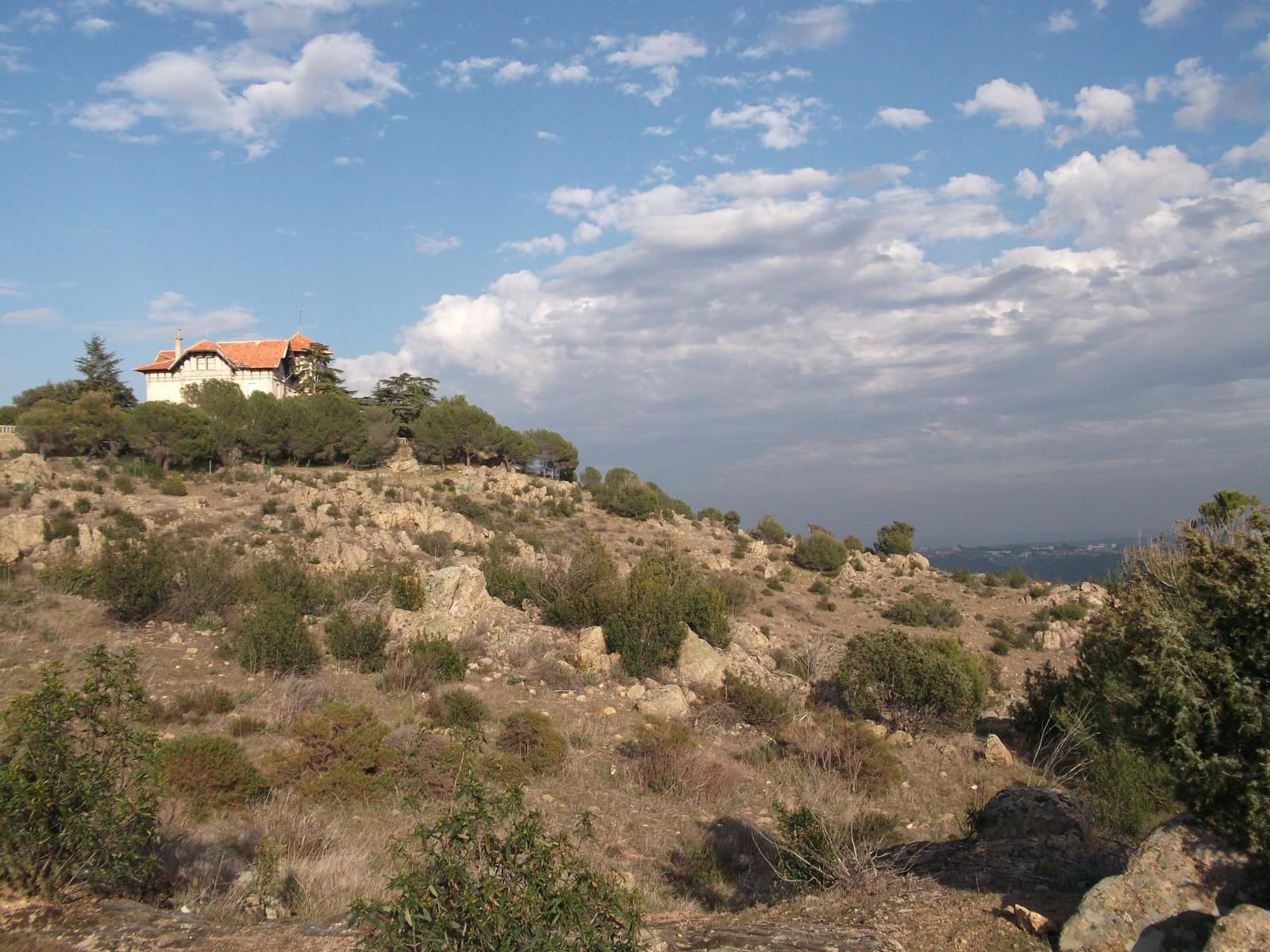 Queda abierto el camino de La Isabela, cerrado al paso en una finca privada