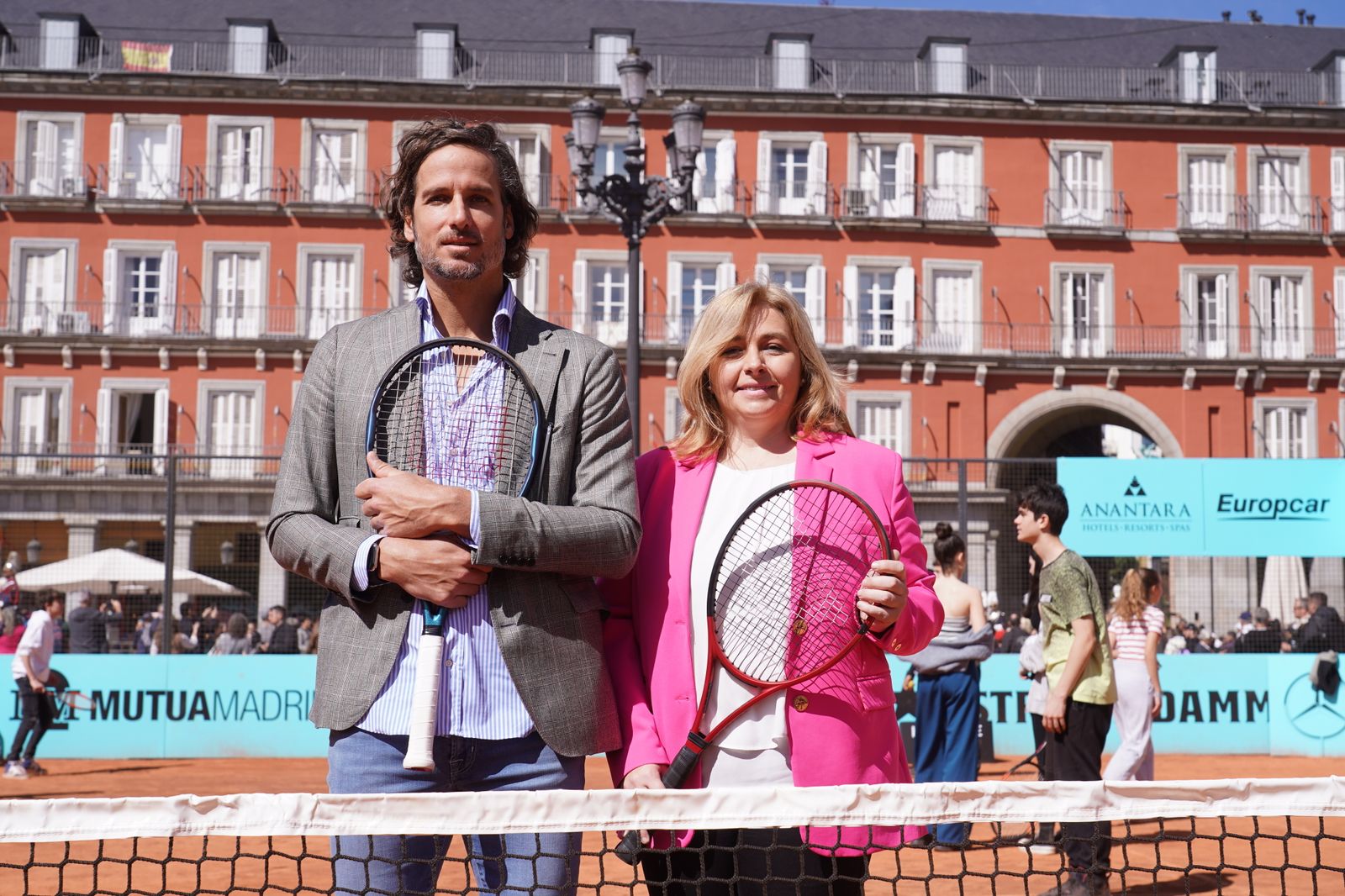 Feliciano López junto a la alcaldesa en funciones de Madrid