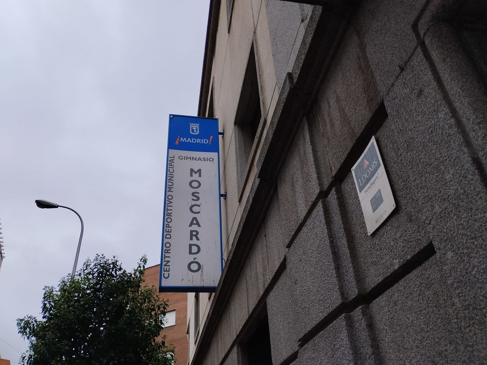 Pabellón y piscina Samaranch en el Gimnasio Moscardó