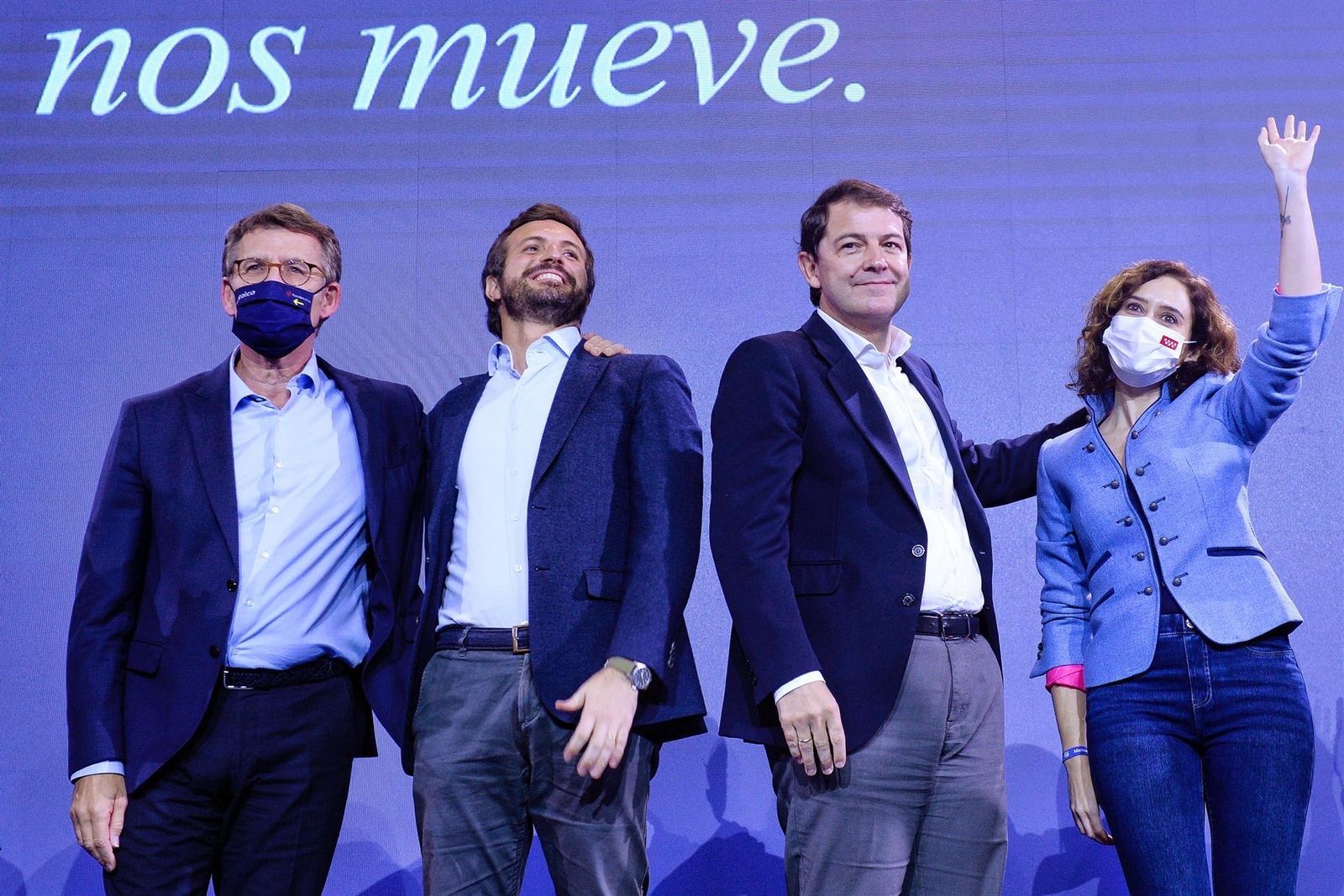 Foto de cierre de campaña con el presidente del PP, Pablo Casado, Alfonso Fernández Mañueco, Isabel Díaz Ayuso y Alberto Núñez Feijóo