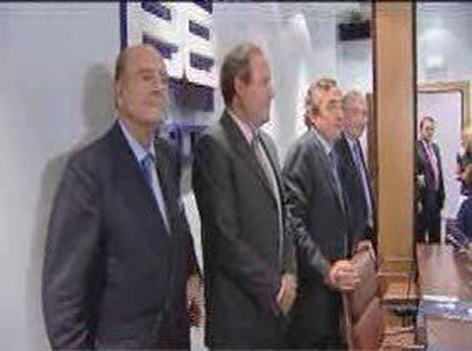 Rosell pide sacrificios a las rentas altas y a los empleados públicos