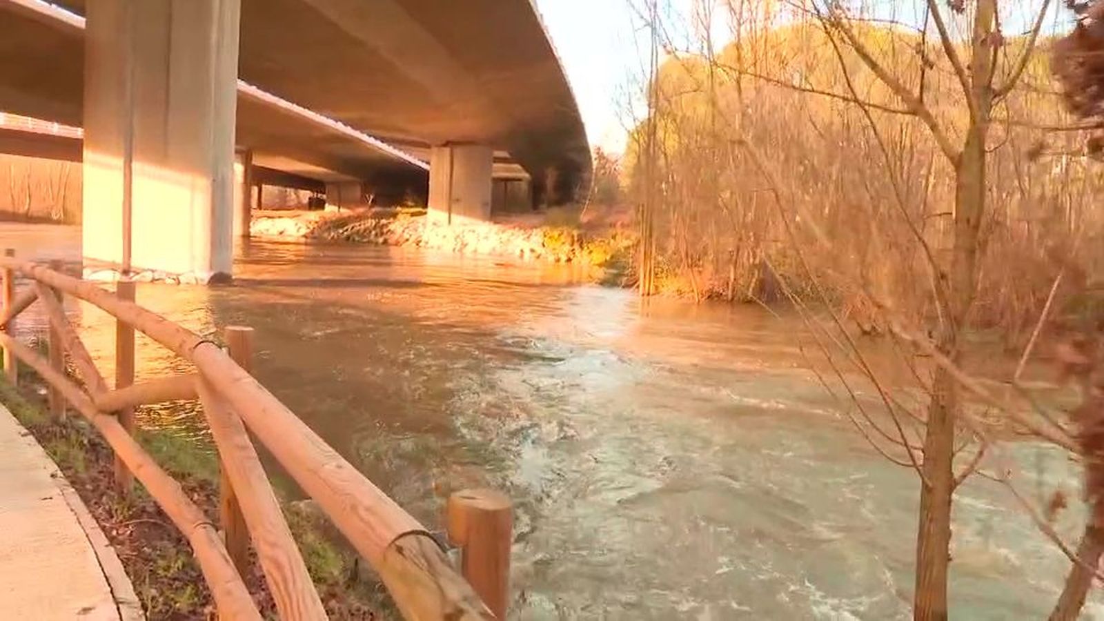 Los cauces de los ríos se estabilizan tras las mayores lluvias en 135 años en Madrid