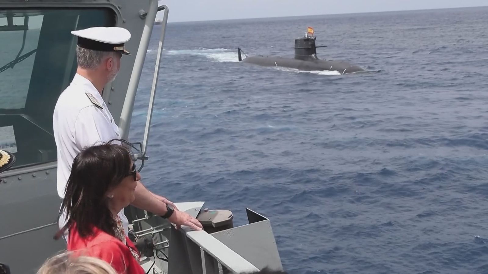 El Rey preside una parada naval en Canarias