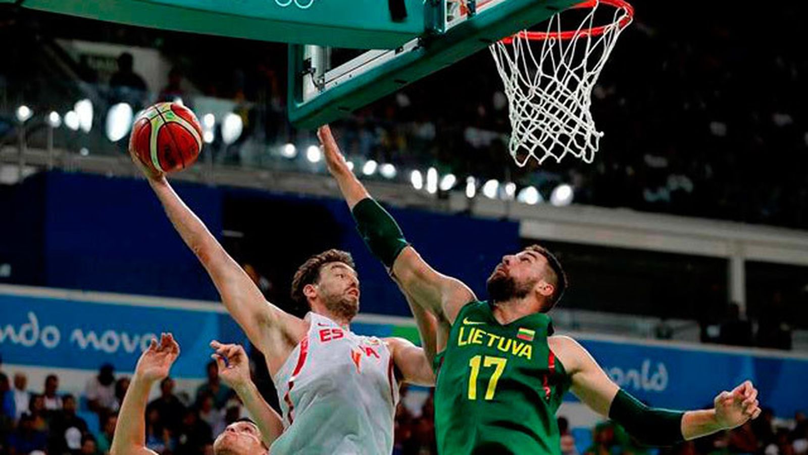 España vence a Lituania