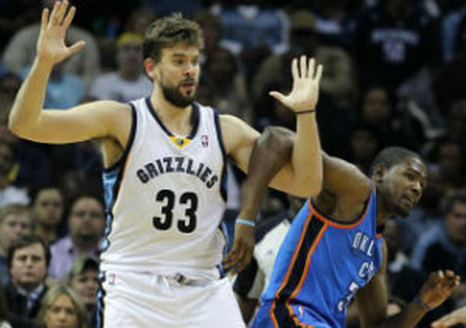Marc Gasol ante Kevin Durant