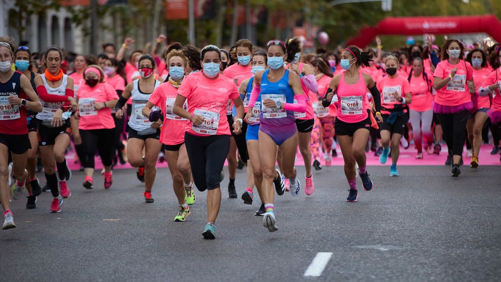 Más de 18.000 mujeres participan en Madrid en la Carrera de la Mujer 2021