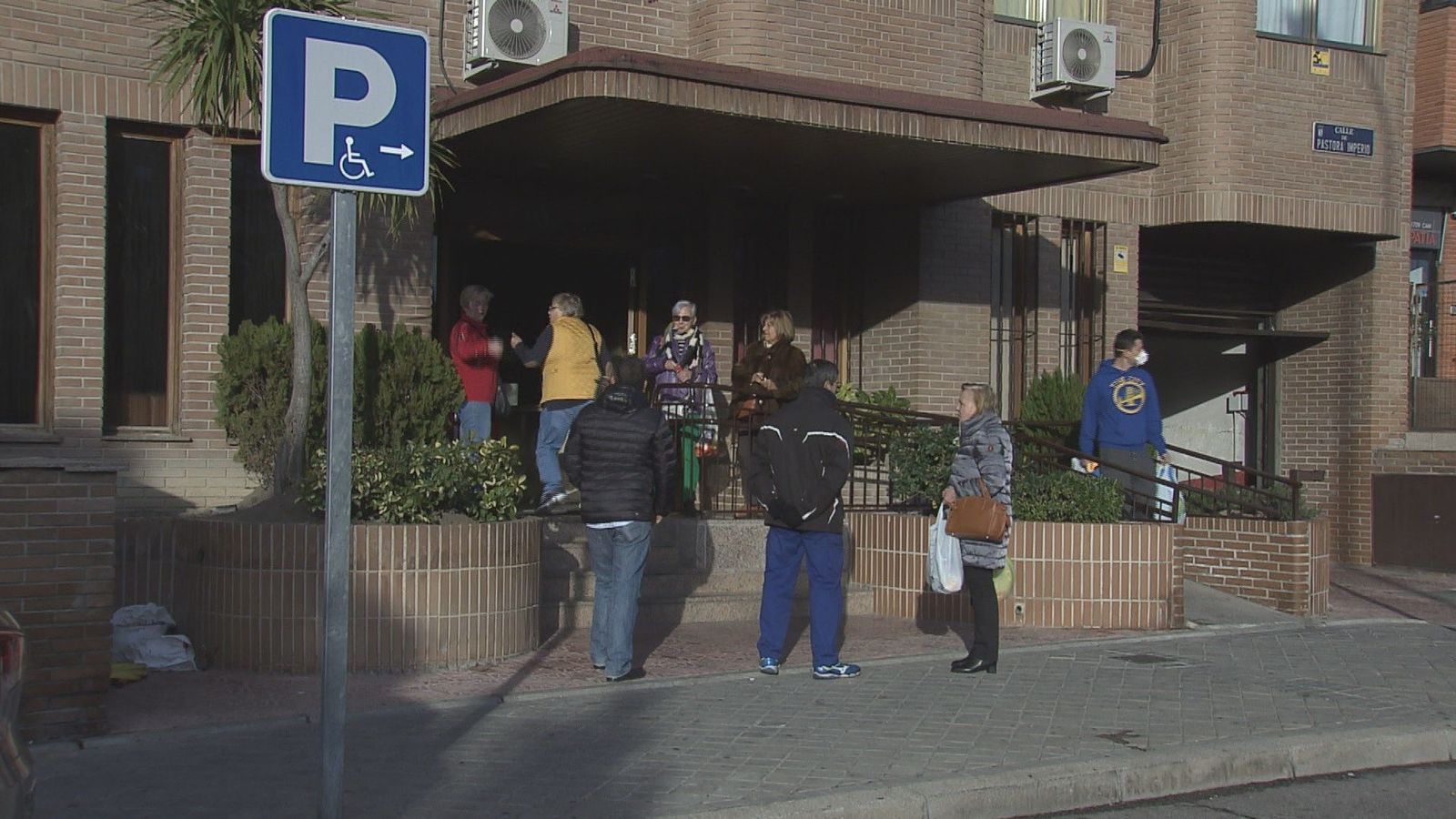 Segunda noche fuera de sus casas para 150 vecinos de Pastora Imperio